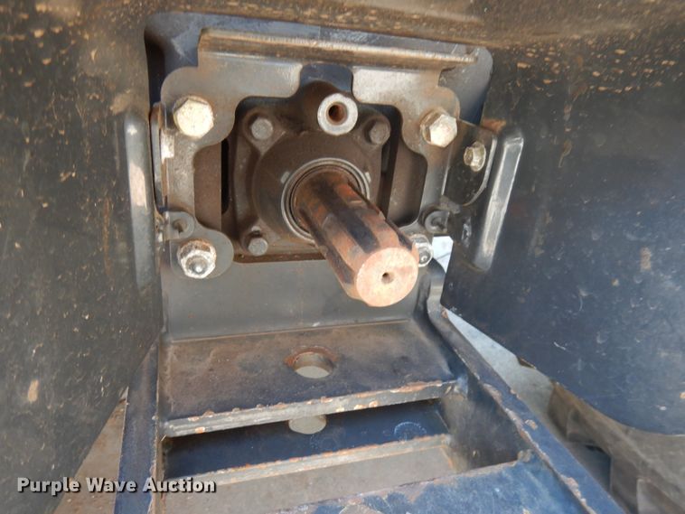 image for item IL9830 Bobcat CT335  tractor