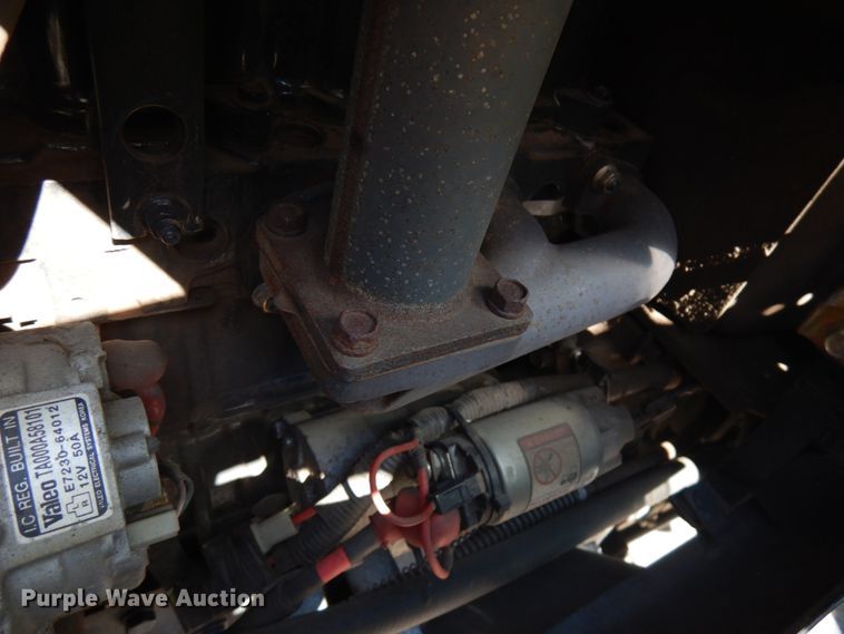 image for item IL9830 Bobcat CT335  tractor