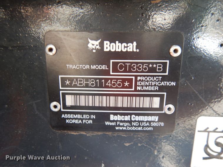 image for item IL9830 Bobcat CT335  tractor