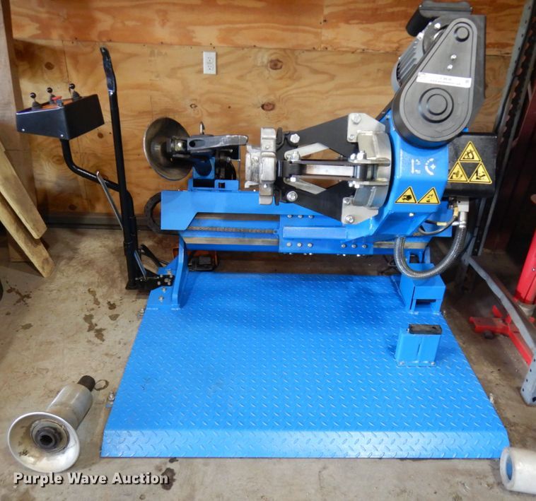 image for item IL9836 Atlas TTC-305  tire machine