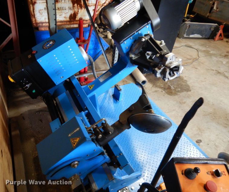 image for item IL9836 Atlas TTC-305  tire machine