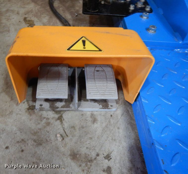 image for item IL9836 Atlas TTC-305  tire machine