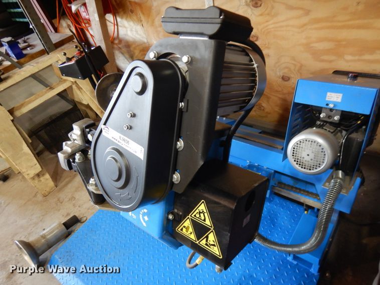 image for item IL9836 Atlas TTC-305  tire machine