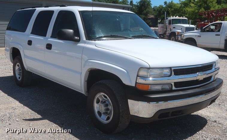 image for item IO9202 2005 Chevrolet Suburban 2500  SUV