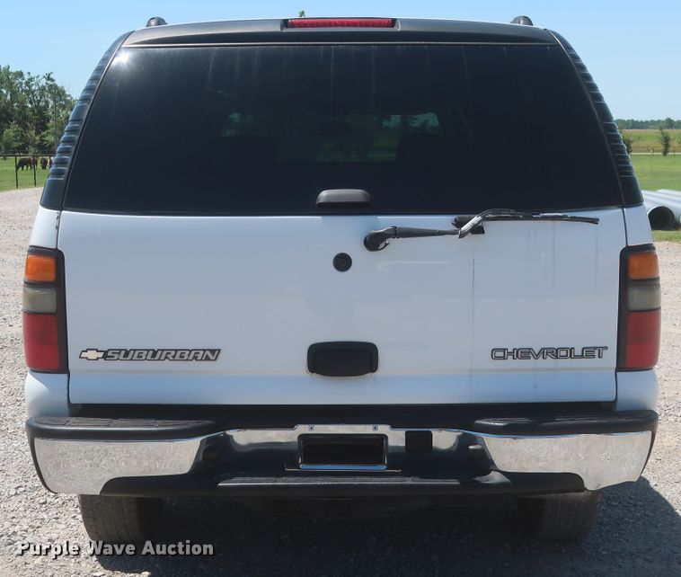 image for item IO9202 2005 Chevrolet Suburban 2500  SUV