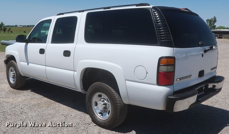 image for item IO9202 2005 Chevrolet Suburban 2500  SUV