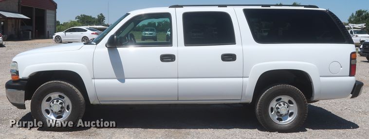image for item IO9202 2005 Chevrolet Suburban 2500  SUV