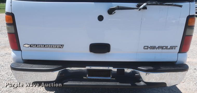 image for item IO9202 2005 Chevrolet Suburban 2500  SUV