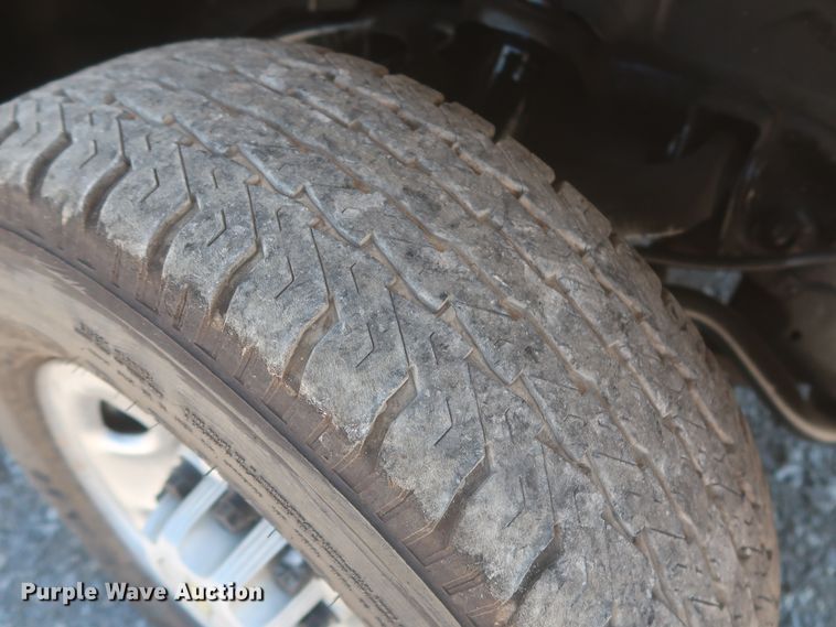 image for item IO9202 2005 Chevrolet Suburban 2500  SUV