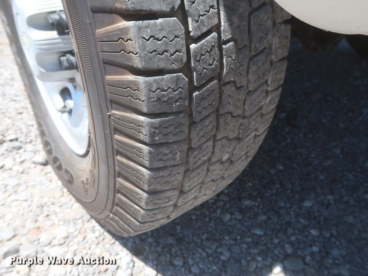 image for item IO9202 2005 Chevrolet Suburban 2500  SUV