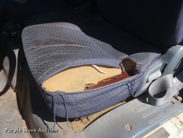 image for item IO9207 2010 Mitsubishi Fuso  sprayer truck