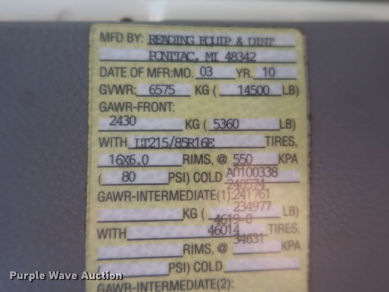 image for item IO9207 2010 Mitsubishi Fuso  sprayer truck