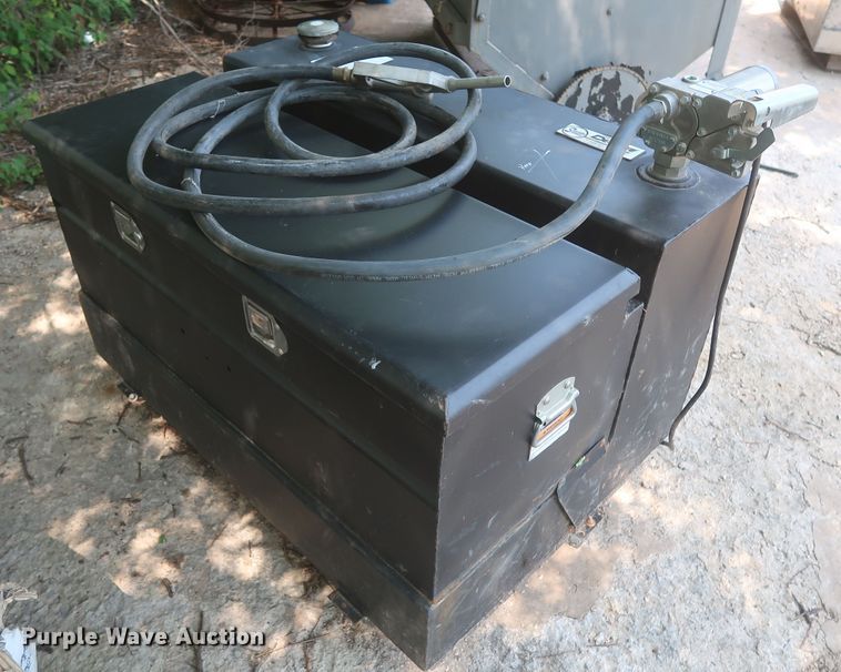 image for item IO9210 2018 DeeZee  toolbox fuel tank