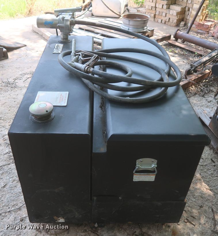 image for item IO9210 2018 DeeZee  toolbox fuel tank