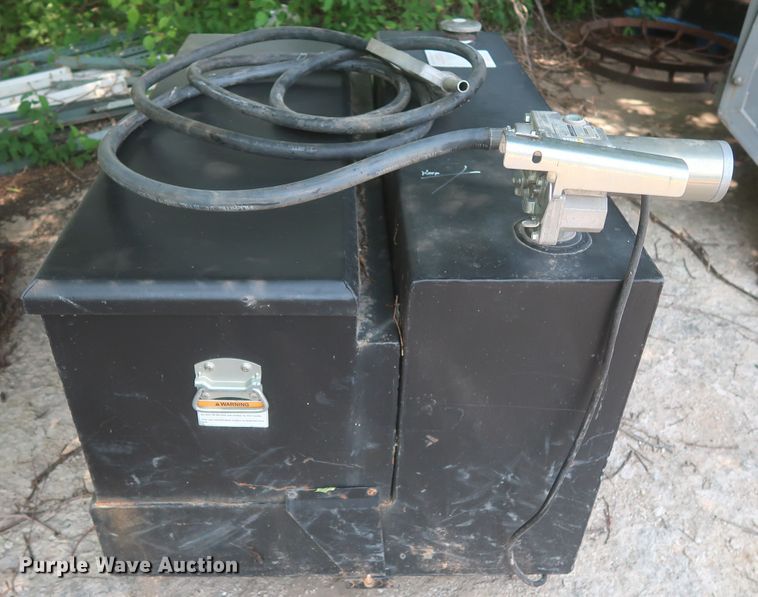 image for item IO9210 2018 DeeZee  toolbox fuel tank