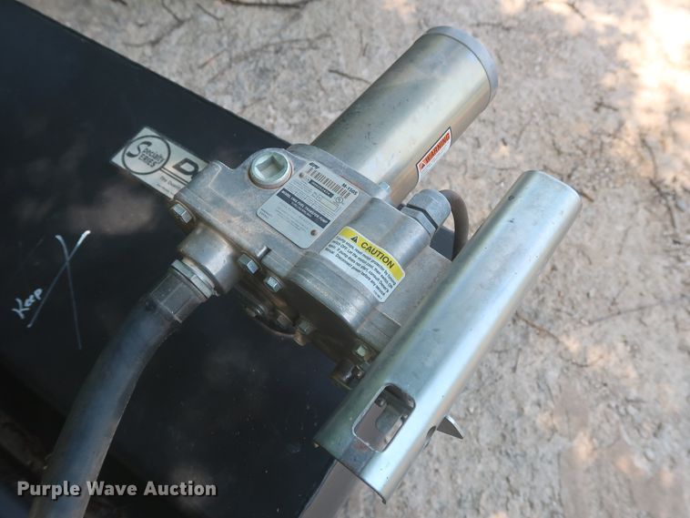 image for item IO9210 2018 DeeZee  toolbox fuel tank