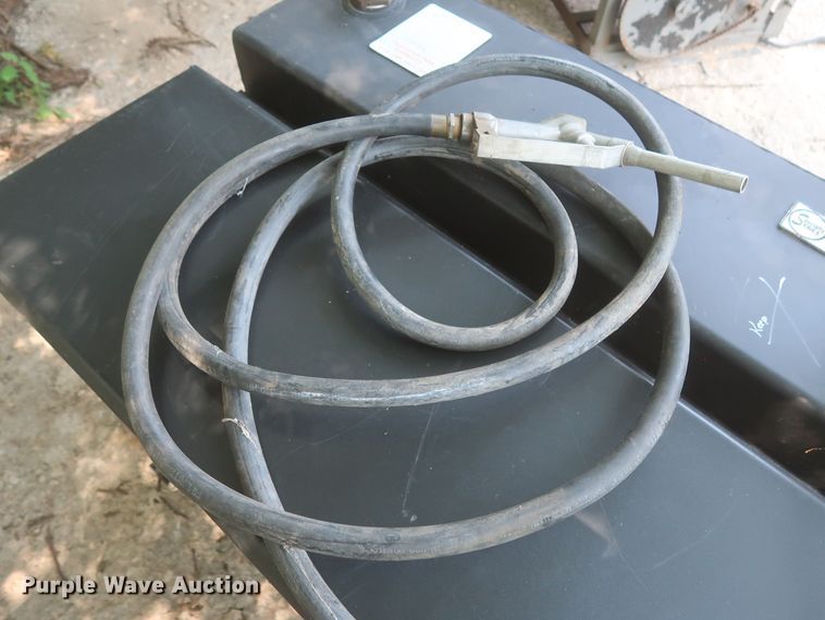 image for item IO9210 2018 DeeZee  toolbox fuel tank