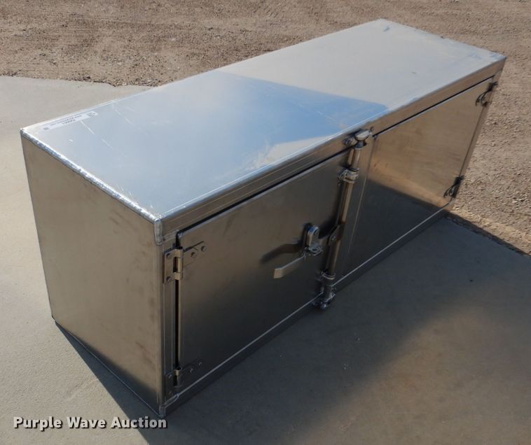 image for item IQ9661 Aluminum toolbox