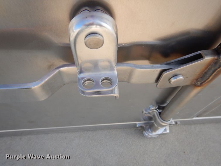 image for item IQ9661 Aluminum toolbox