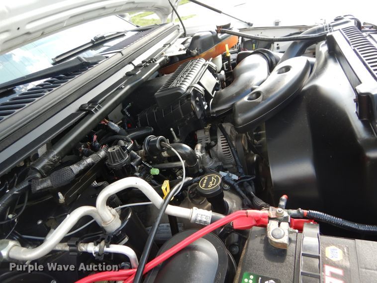 image for item IT9034 2005 Ford F250 Super Duty XL  SuperCab pickup truck