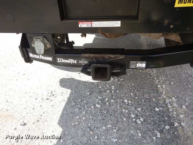 image for item IT9034 2005 Ford F250 Super Duty XL  SuperCab pickup truck