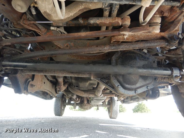 image for item IT9034 2005 Ford F250 Super Duty XL  SuperCab pickup truck