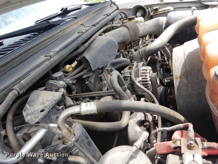 image for item IT9035 2003 Ford F250 Super Duty XL  SuperCab pickup truck