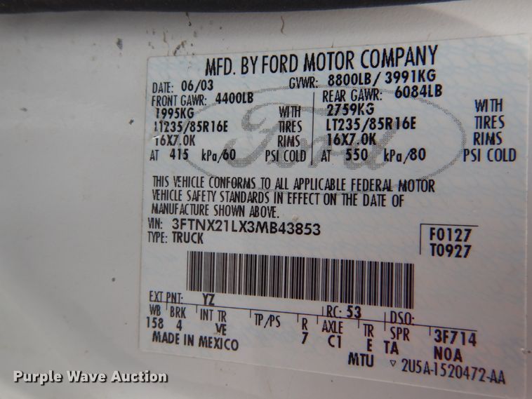 image for item IT9035 2003 Ford F250 Super Duty XL  SuperCab pickup truck