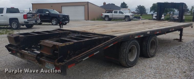 image for item IT9135 2007 Trailerman  equipment trailer