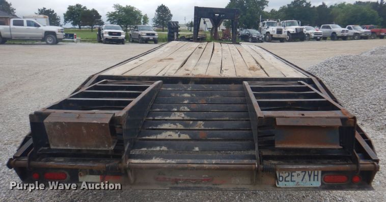 image for item IT9135 2007 Trailerman  equipment trailer