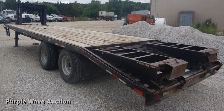 image for item IT9135 2007 Trailerman  equipment trailer