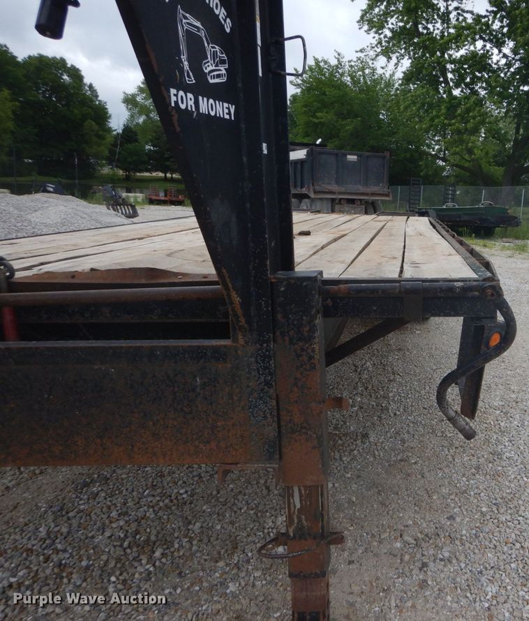 image for item IT9135 2007 Trailerman  equipment trailer