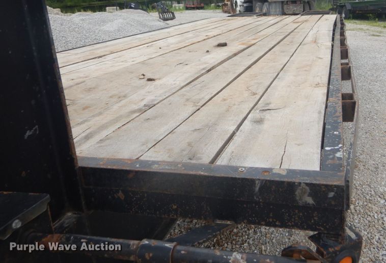 image for item IT9135 2007 Trailerman  equipment trailer