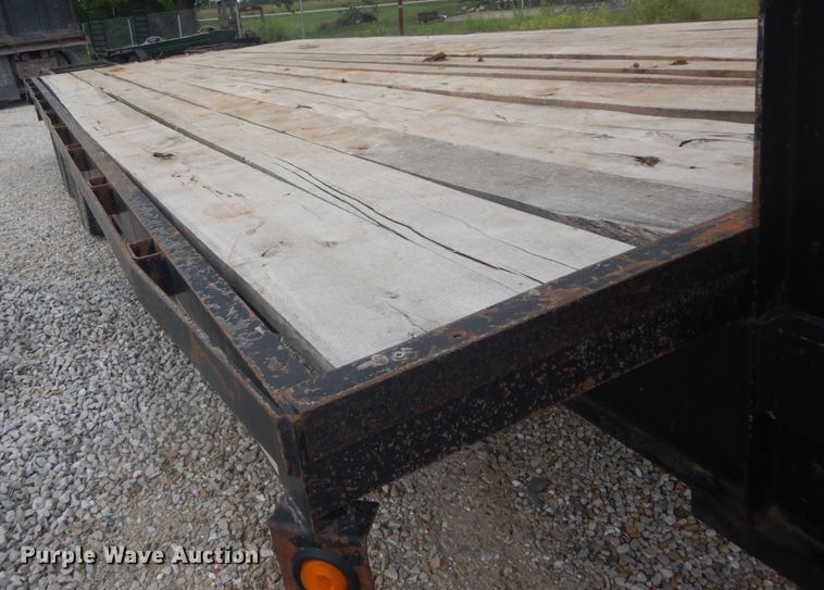 image for item IT9135 2007 Trailerman  equipment trailer