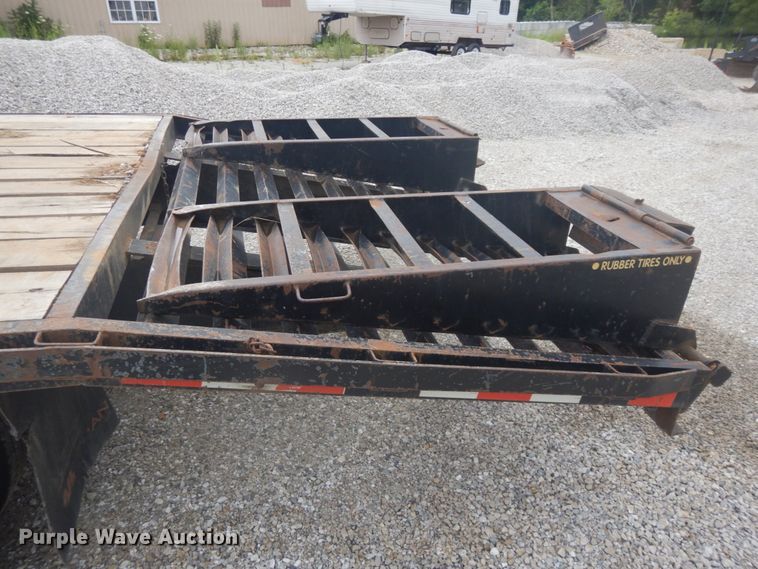 image for item IT9135 2007 Trailerman  equipment trailer