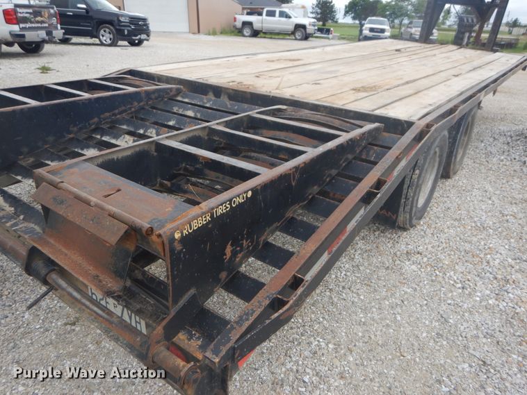 image for item IT9135 2007 Trailerman  equipment trailer
