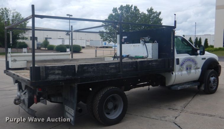 image for item IT9193 2006 Ford F450 Super Duty XL  flatbed truck