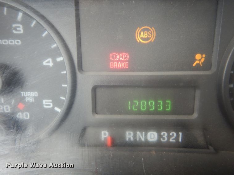 image for item IT9193 2006 Ford F450 Super Duty XL  flatbed truck