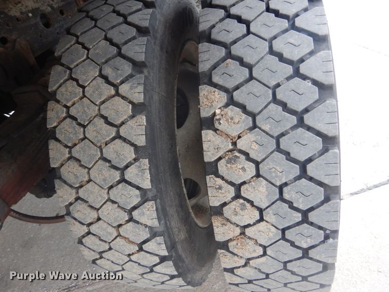 image for item IT9193 2006 Ford F450 Super Duty XL  flatbed truck