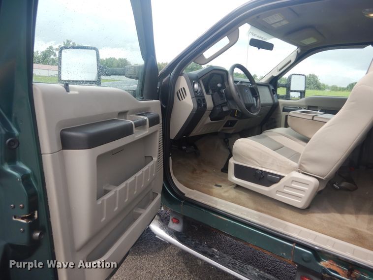 image for item IT9241 2008 Ford F250 Super Duty XLT  SuperCab pickup truck