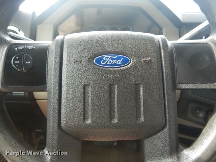 image for item IT9241 2008 Ford F250 Super Duty XLT  SuperCab pickup truck