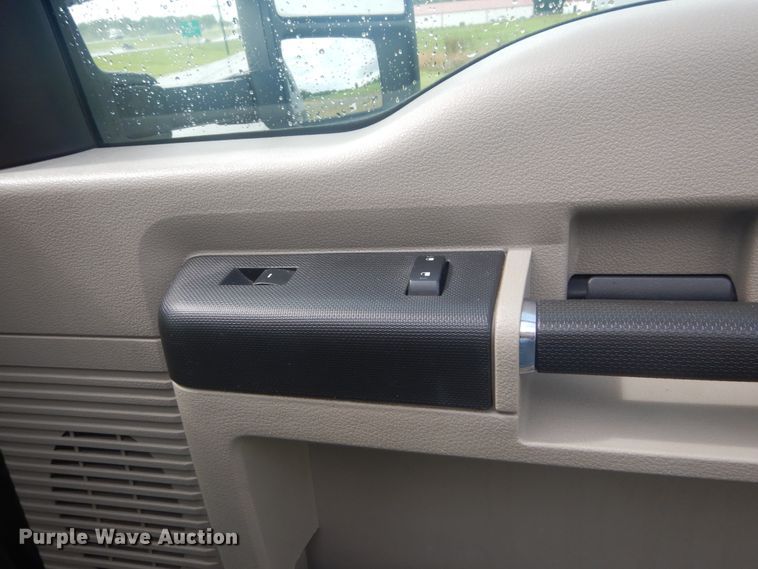 image for item IT9241 2008 Ford F250 Super Duty XLT  SuperCab pickup truck