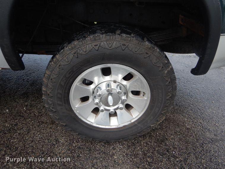 image for item IT9241 2008 Ford F250 Super Duty XLT  SuperCab pickup truck