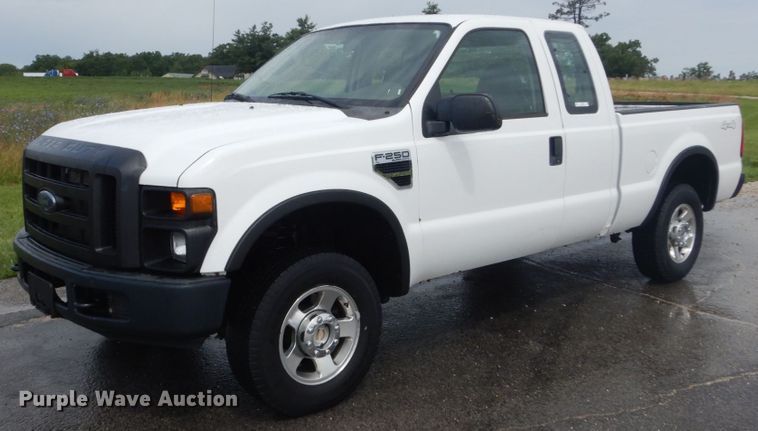 image for item IT9242 2008 Ford F250 Super Duty XL  SuperCab pickup truck