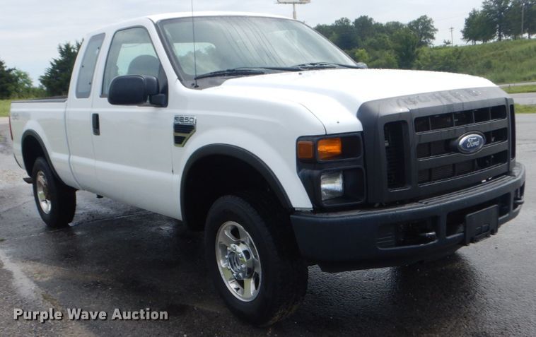 image for item IT9242 2008 Ford F250 Super Duty XL  SuperCab pickup truck