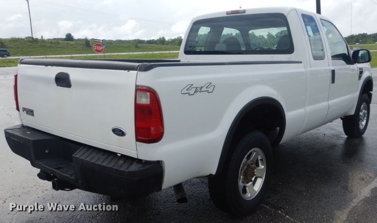 image for item IT9242 2008 Ford F250 Super Duty XL  SuperCab pickup truck