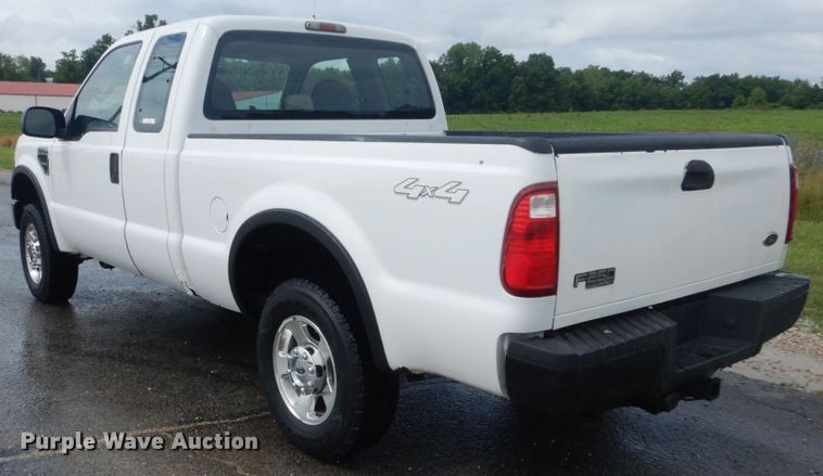 image for item IT9242 2008 Ford F250 Super Duty XL  SuperCab pickup truck