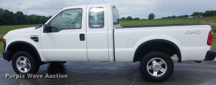 image for item IT9242 2008 Ford F250 Super Duty XL  SuperCab pickup truck