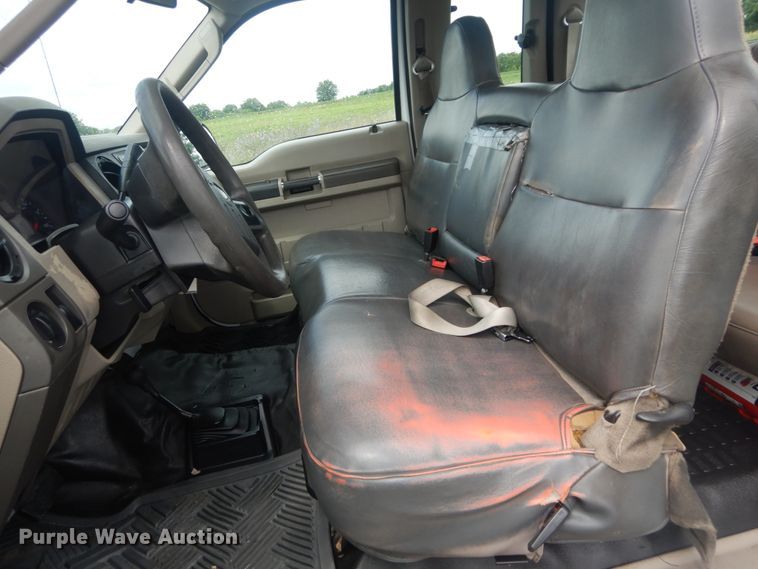 image for item IT9242 2008 Ford F250 Super Duty XL  SuperCab pickup truck