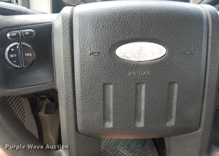 image for item IT9242 2008 Ford F250 Super Duty XL  SuperCab pickup truck